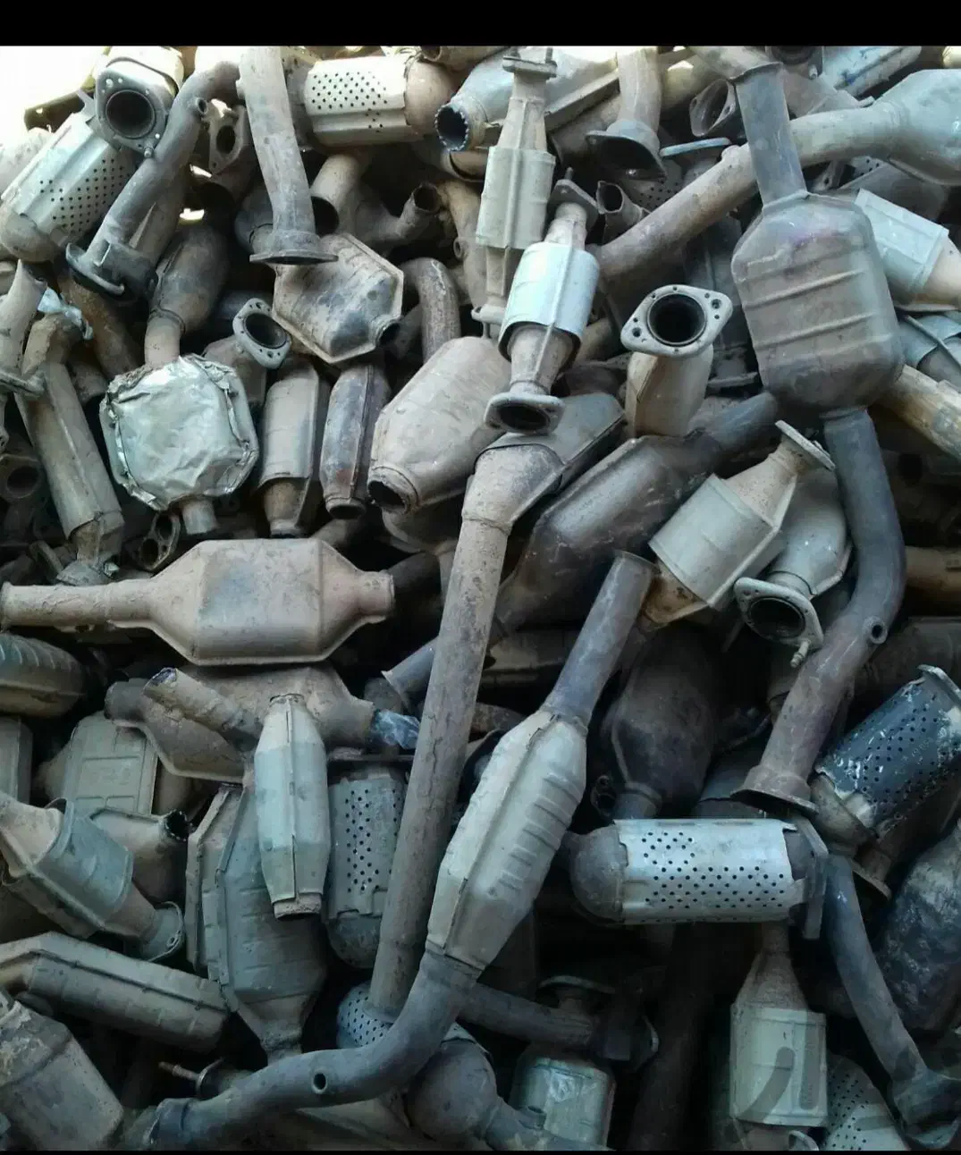 کاتالیزور|قطعات یدکی و لوازم جانبی|کاشان, ملاصدرا|دیوار