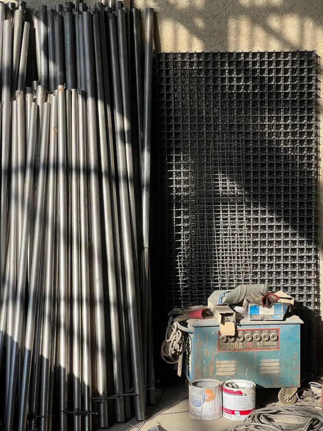 توری فنس نرده شاخ گوزنی پله گرد  باکسی درب باغ|عمده‌فروشی|کرج, بازار آهن|دیوار