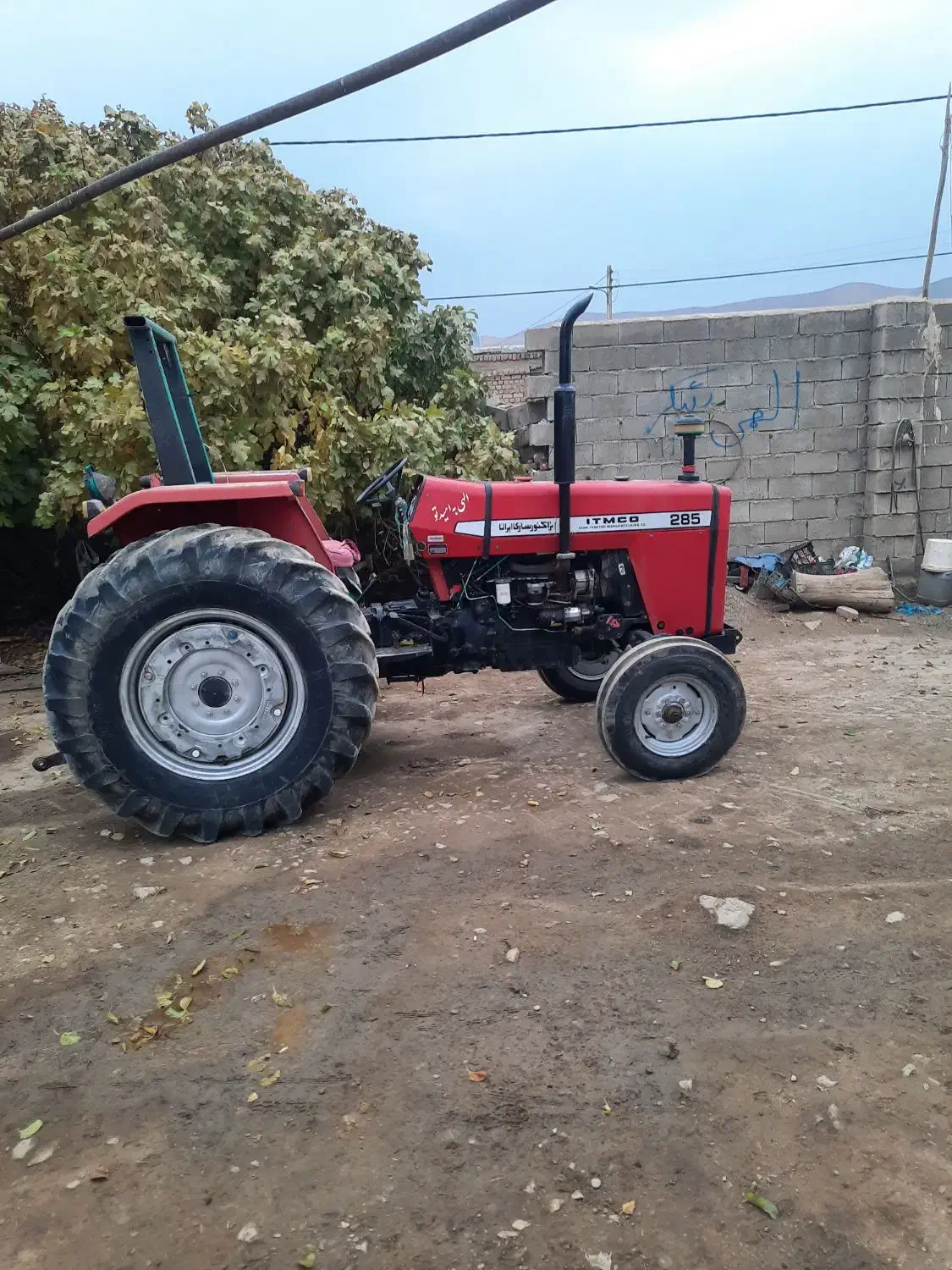 تراکتور ۲۸۵|خودرو سنگین|تویسرکان, |دیوار