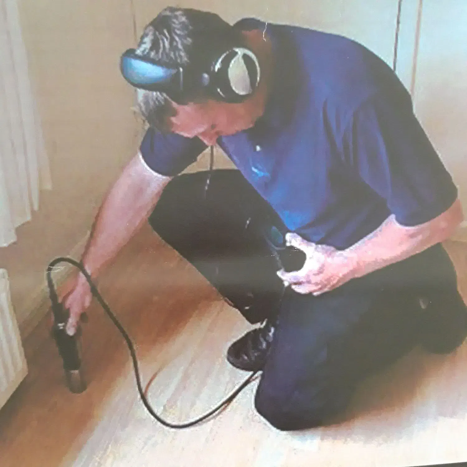 نشتیابی دستگاه لیزری رفع نمزدگی چکه رطوبت لوله کشی|خدمات پیشه و مهارت|مشهد, احمدآباد|دیوار