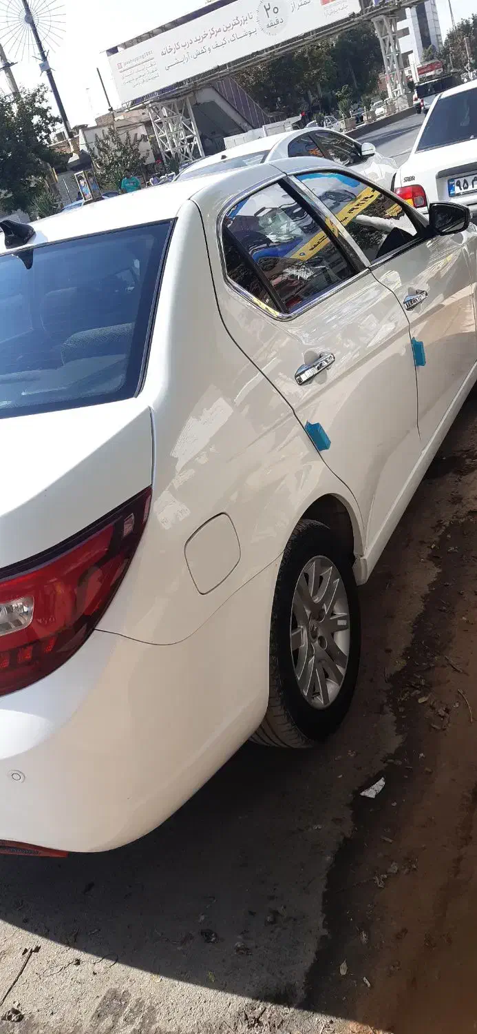 دنا پلاس۹۹ بی رنگ|خودرو سواری و وانت|هشتگرد, شهرک ولیعصر (مصلی)|دیوار