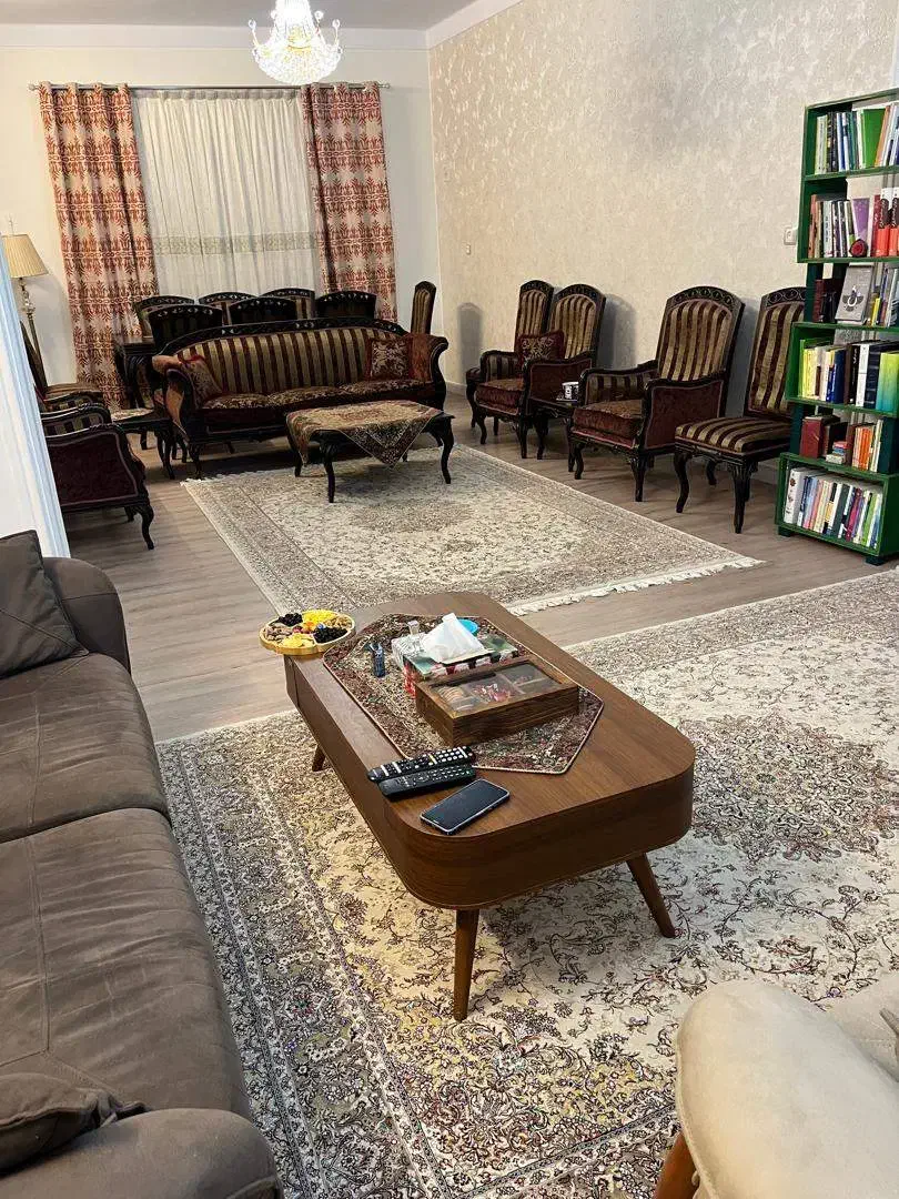 جمهوری دانشگاه ۱۳۷ متر|فروش آپارتمان|تهران, آذربایجان|دیوار