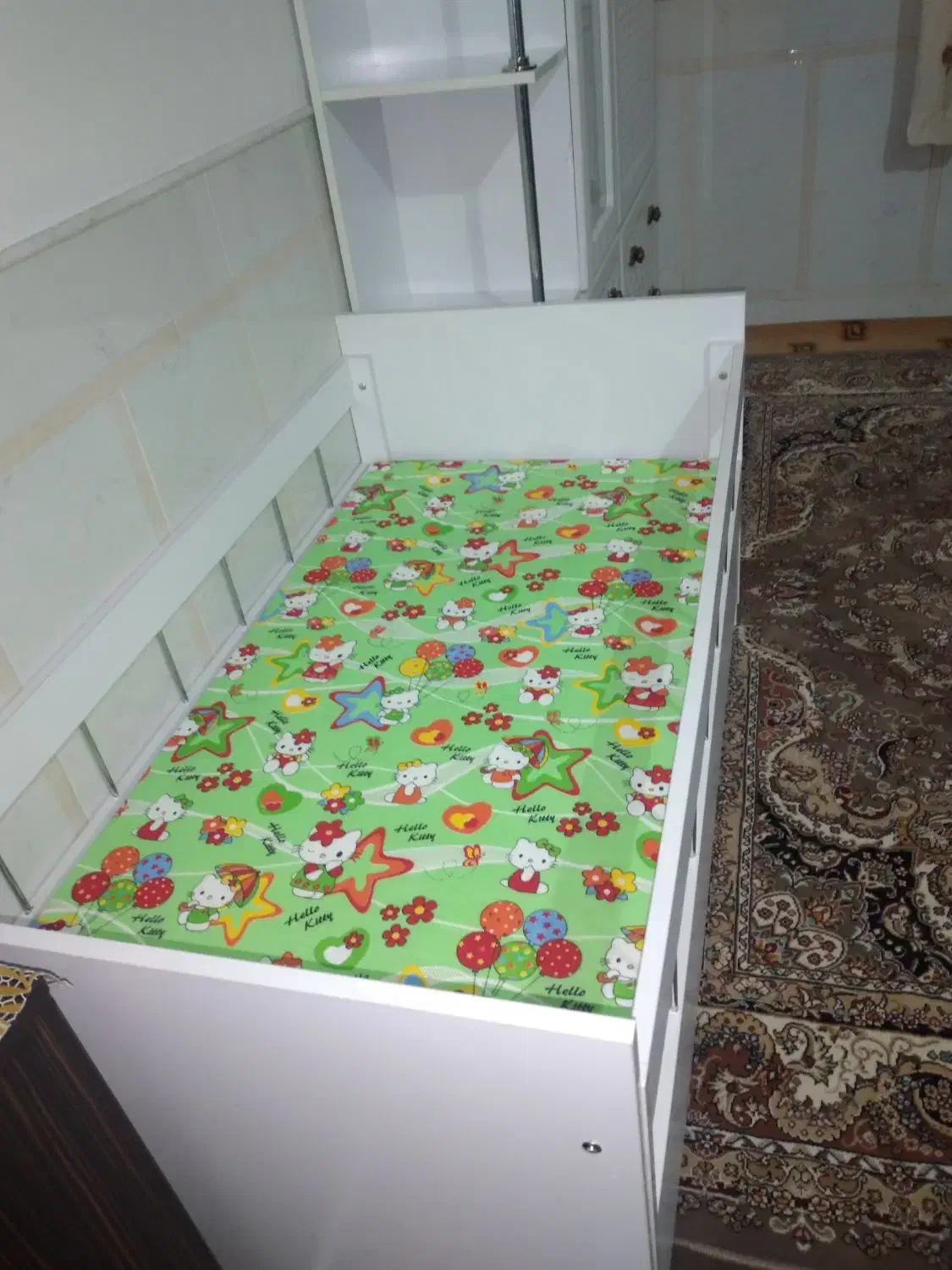 کمدوتختخوابکودک|تخت و سرویس خواب|کاشان, ولیعصر|دیوار