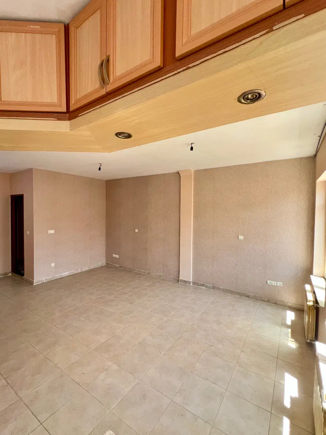 کارشناسان ۸۰ متر ابن سینا معاوضه با خودرو|فروش آپارتمان|اردبیل, |دیوار