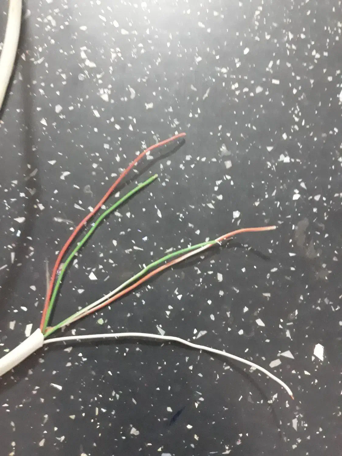 کابل تلفن و آیفون|تلفن رومیزی|سنندج, |دیوار