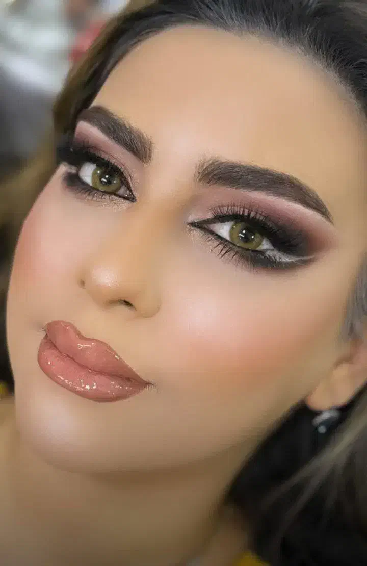 میکاپ و شنیون تخفیف ۳۰ درصدی|خدمات آرایشگری و زیبایی|خوی, |دیوار