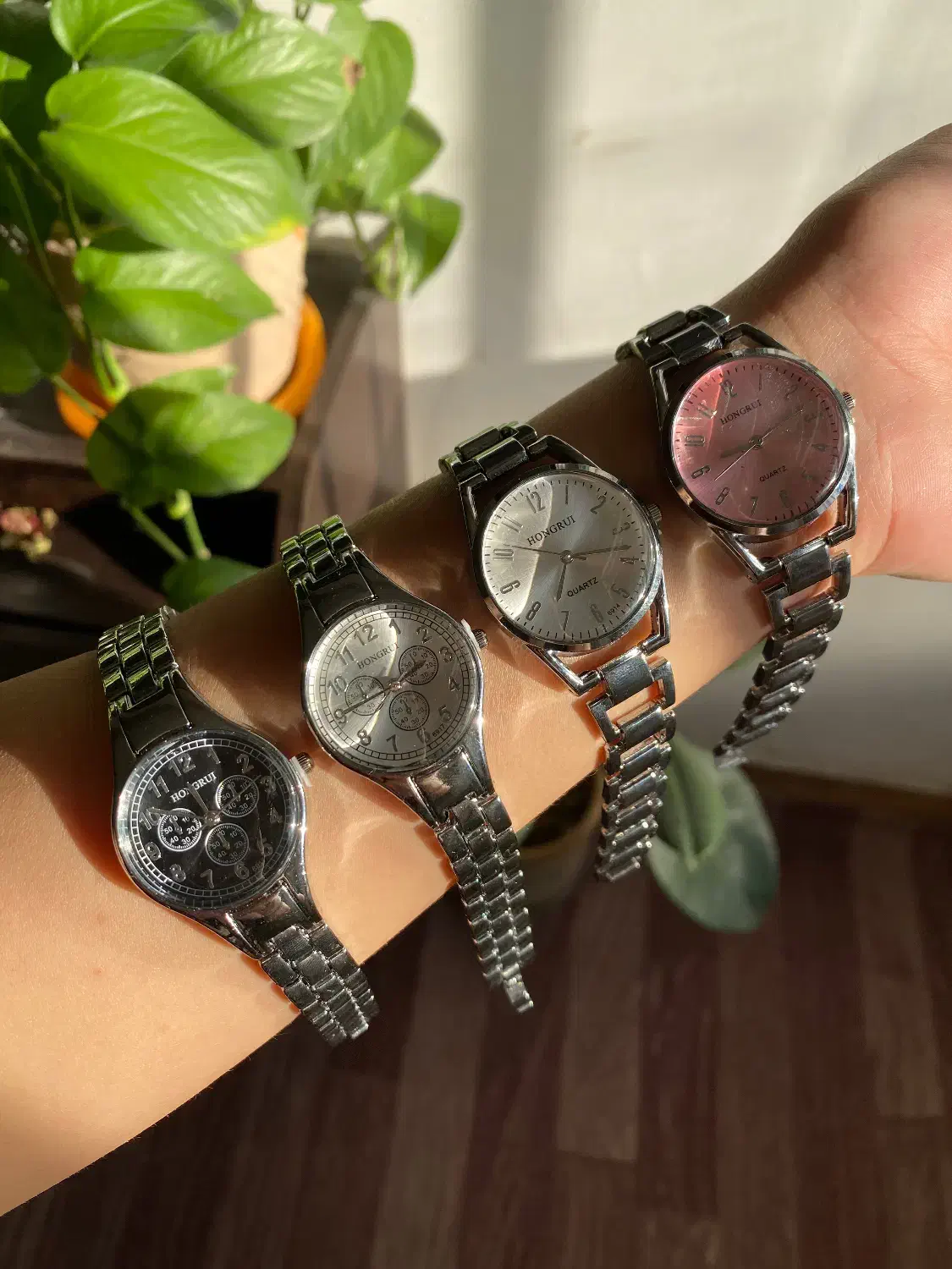 ساعت مچی|ساعت|نیشابور, شهید بهشتی|دیوار