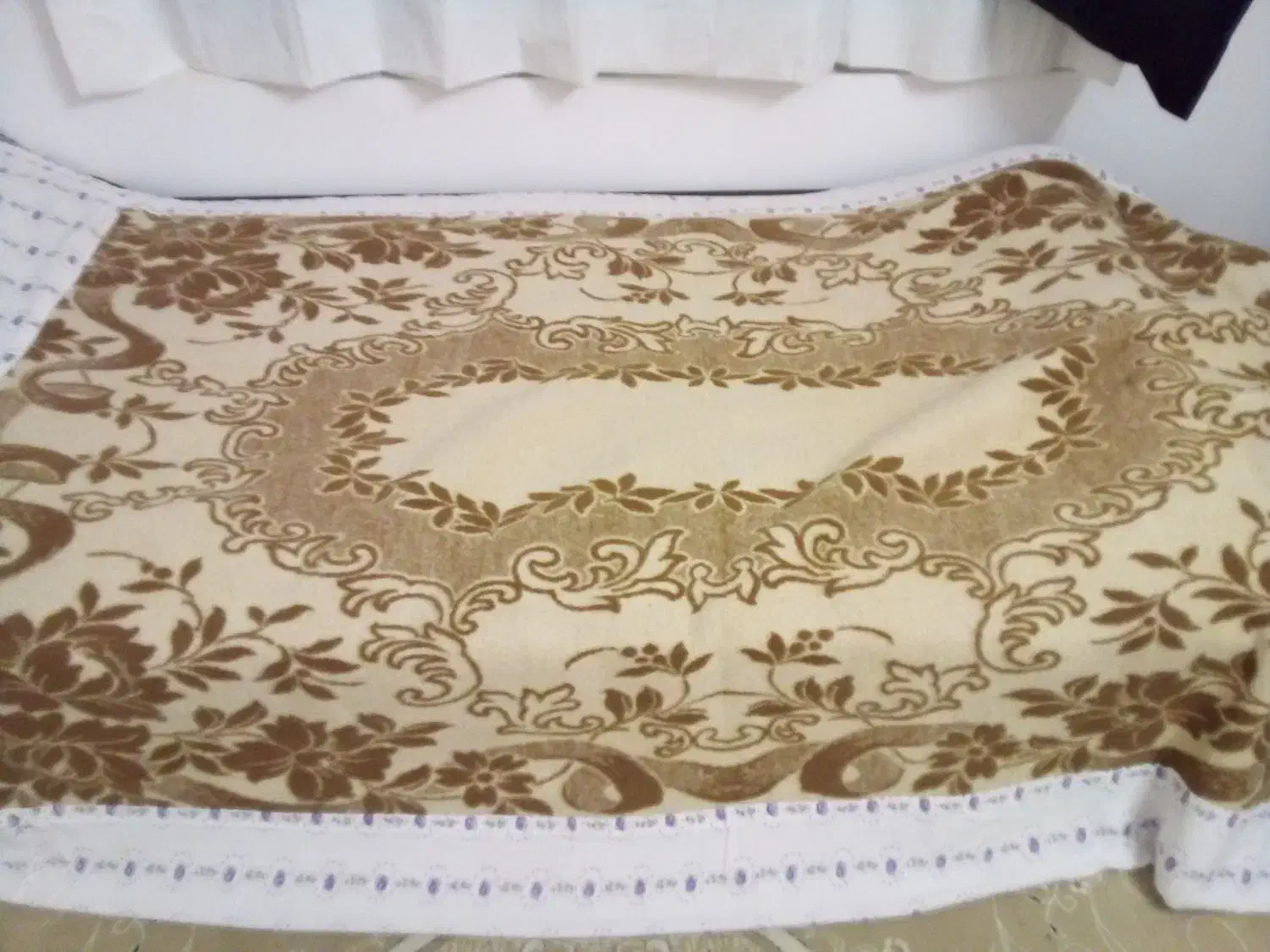 پتو پشمی|رختخواب، بالش، پتو|قم, عمار یاسر|دیوار