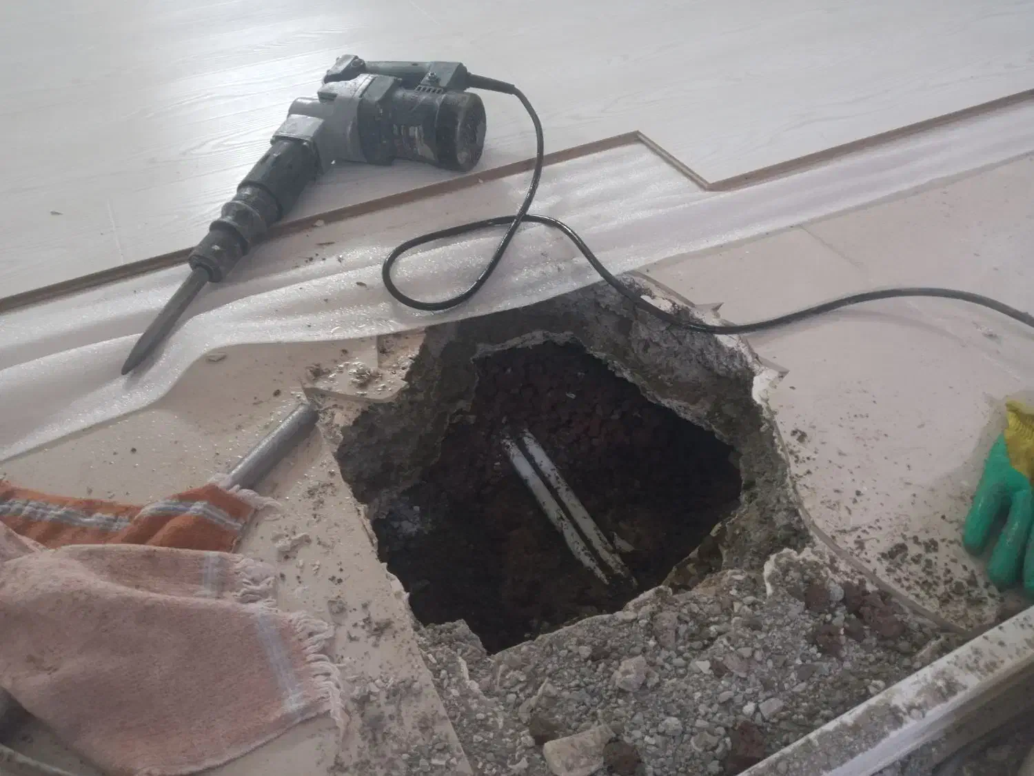 نشت یابی و مشخص کردن محل ترکیدگی|خدمات پیشه و مهارت|بیرجند, |دیوار