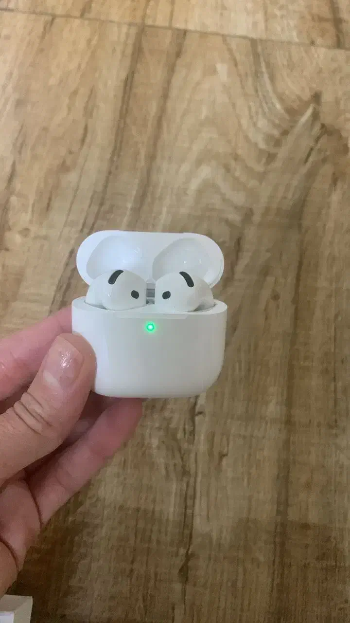 ایرپاد ایفون ۴|لوازم جانبی موبایل و تبلت|لاهیجان, شیشه گران|دیوار