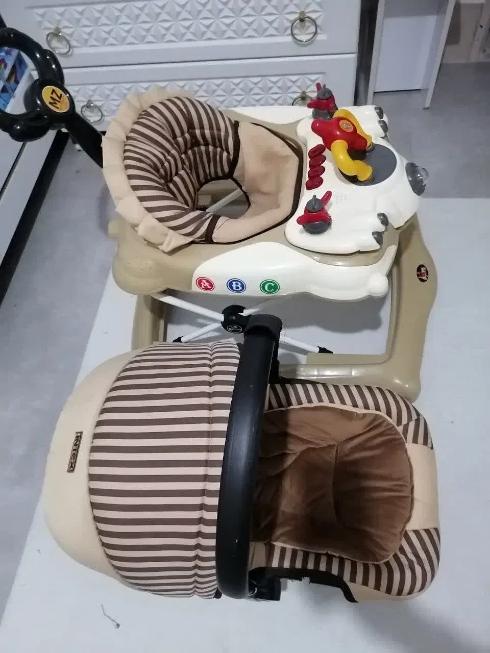 ست کریر و روروئک|کالسکه و لوازم جانبی|قم, نیروگاه|دیوار