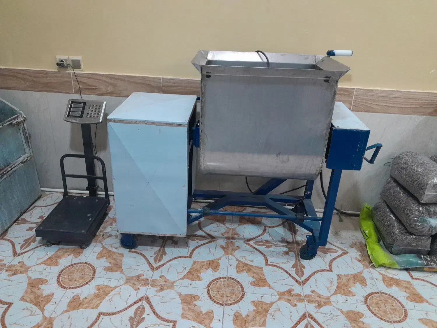 دستگاه آجیل پزی|فروشگاه و مغازه|قائن, |دیوار