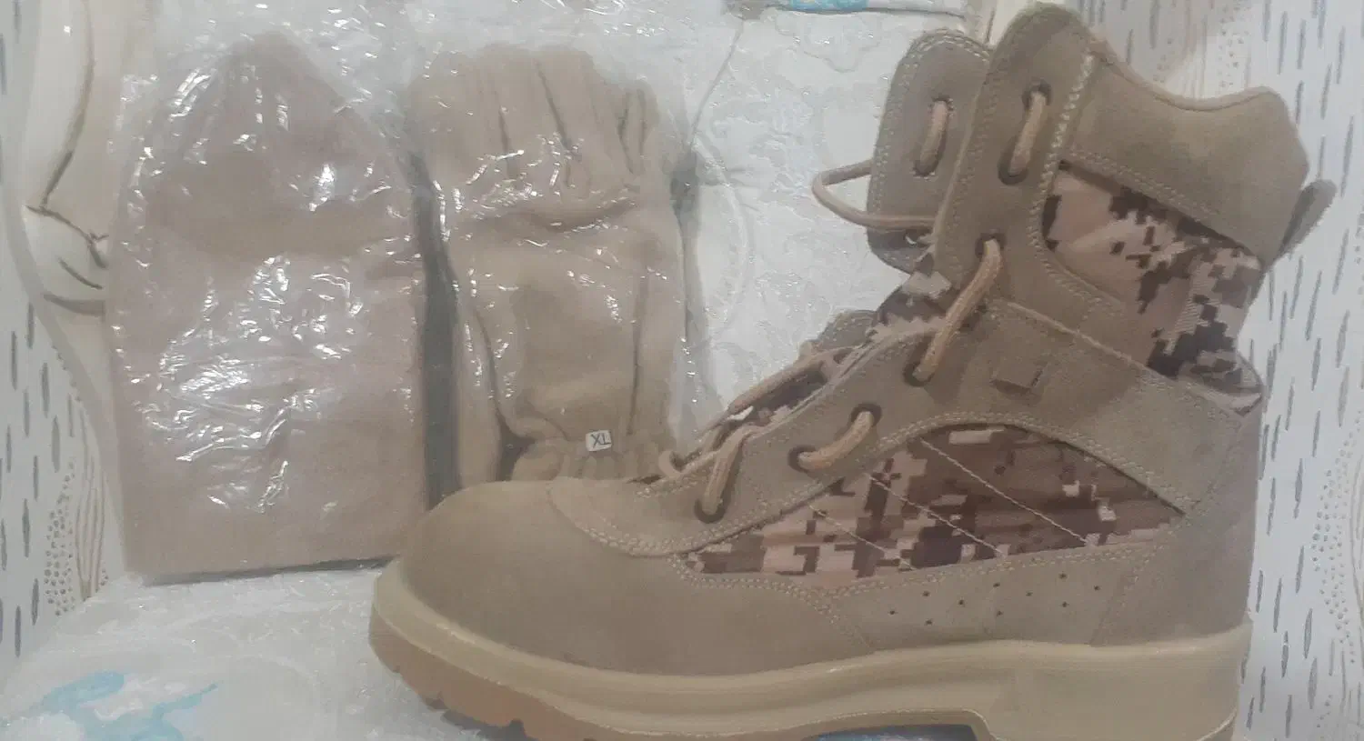 پوتین سایز ۴۴ و کلاه و دستکش ست|کیف، کفش، کمربند|کنگاور, |دیوار