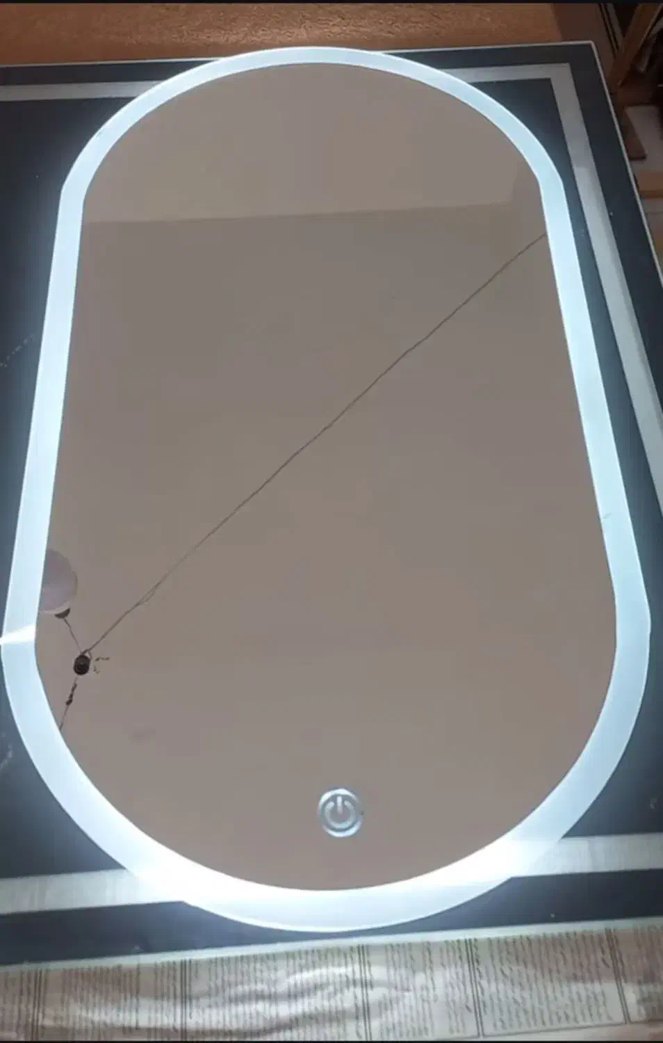 آینه|آینه|تاکستان, |دیوار