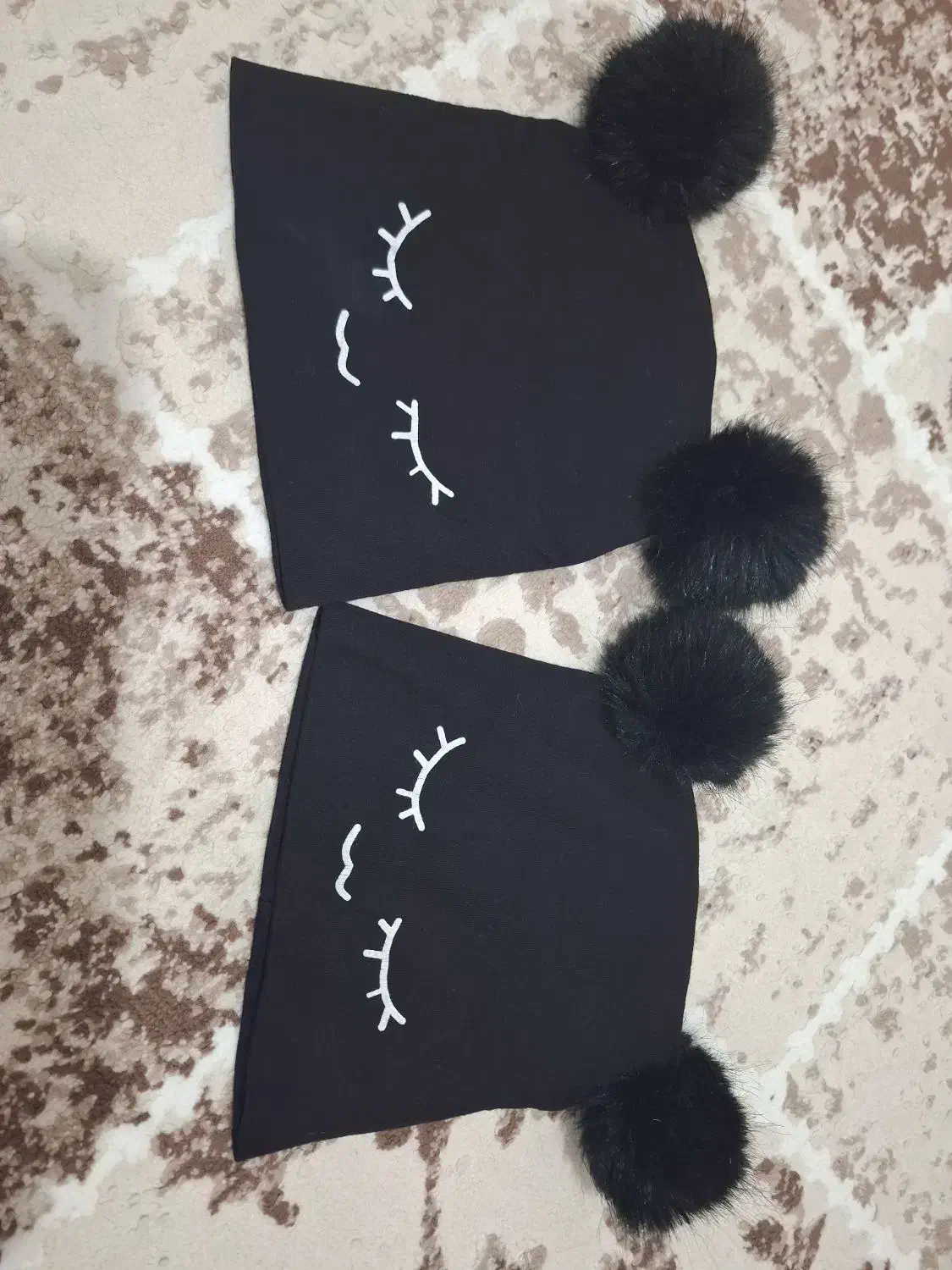 کاپشن وکلاه|لباس|بهارستان, |دیوار