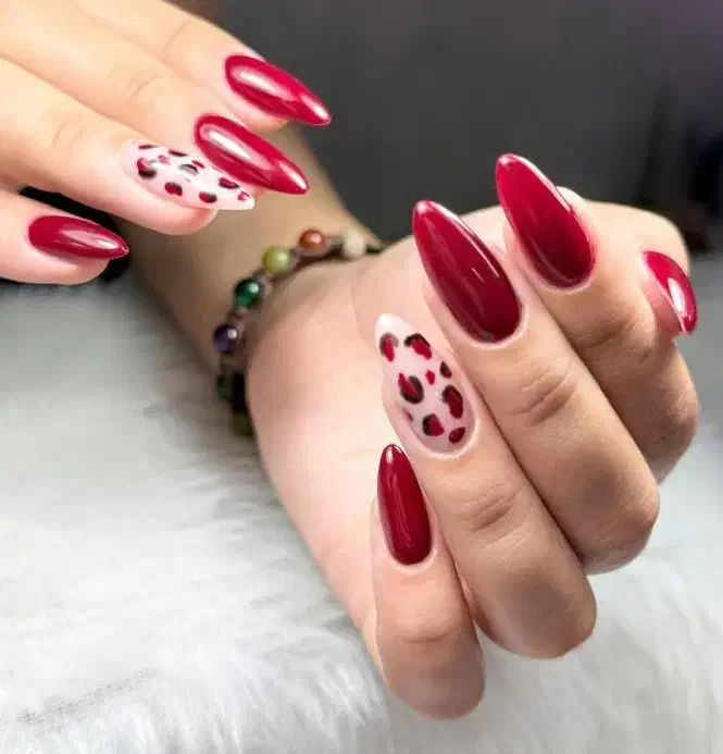 ناخنکار حرفه ای در شهر قدس|خدمات آرایشگری و زیبایی|قدس, شهر‌قدس|دیوار