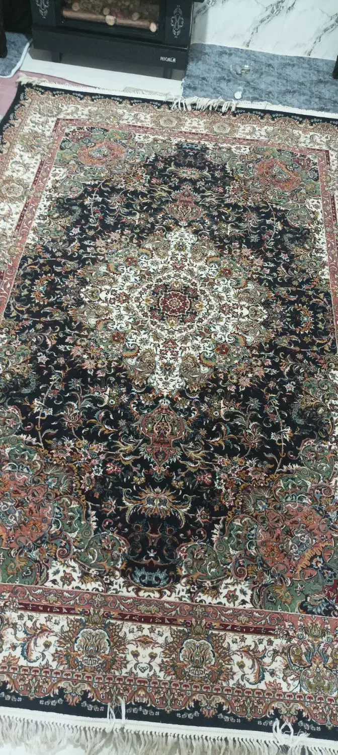 یک جفت فرش 700شانه زیبا.|فرش|ارومیه, |دیوار