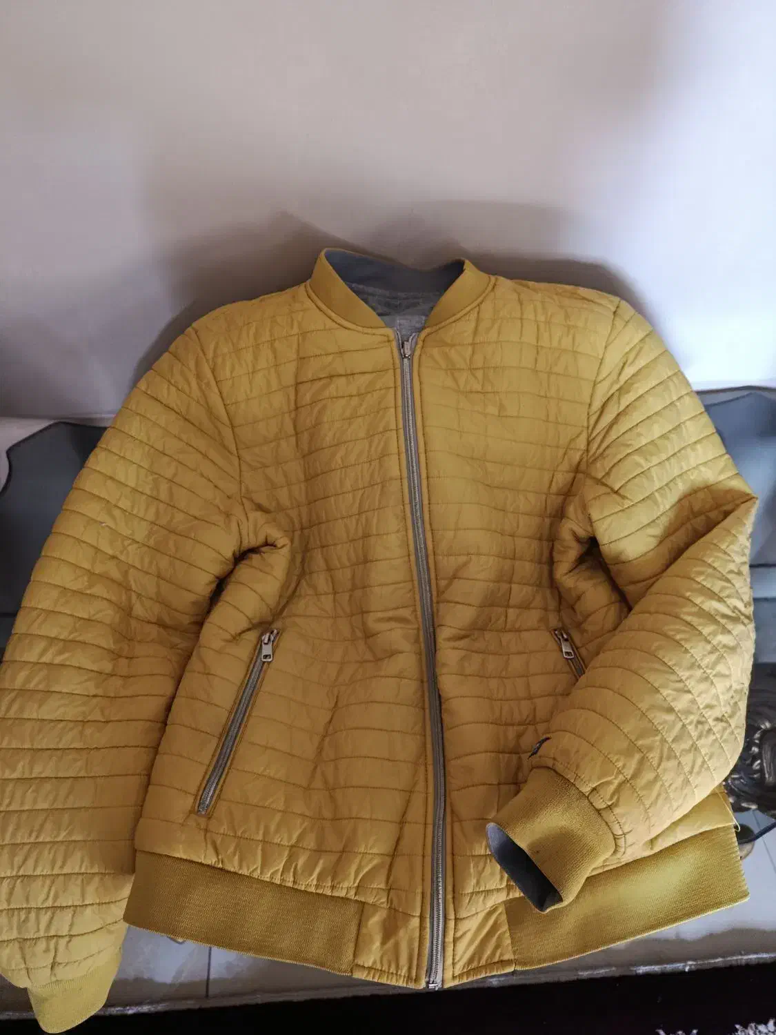 کاپشن شیک|لباس|ایوانکی, |دیوار