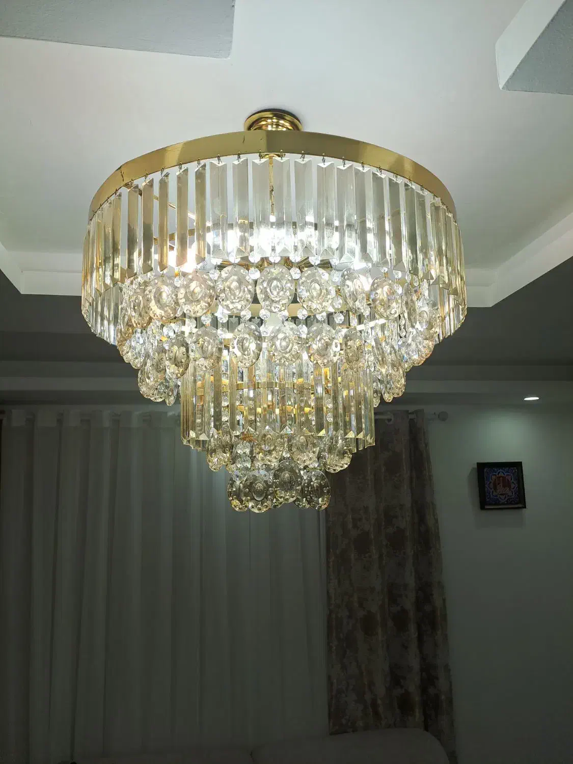 دو عدد لوستر طلایی شیک و آنتیک|لوستر و چراغ آویز|رشت, کوی طالقانی|دیوار