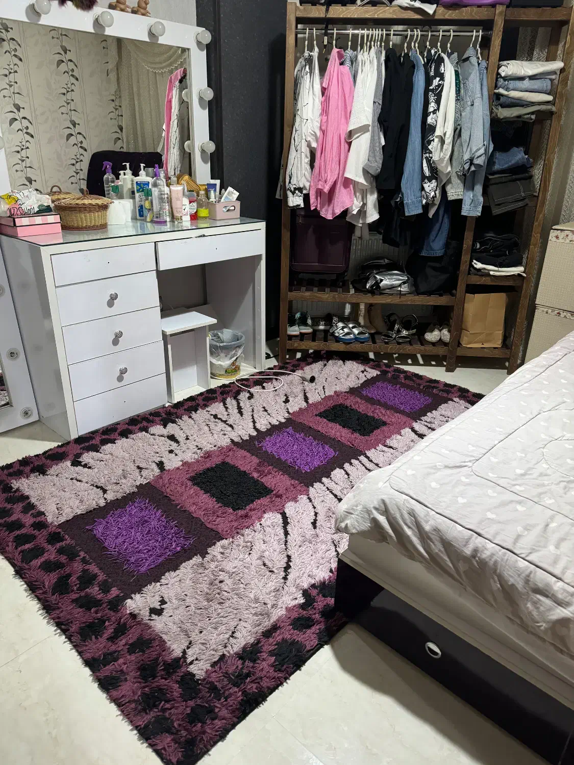 یک عدد فرش ۴ متری سالم|فرش|اصفهان, وحید|دیوار