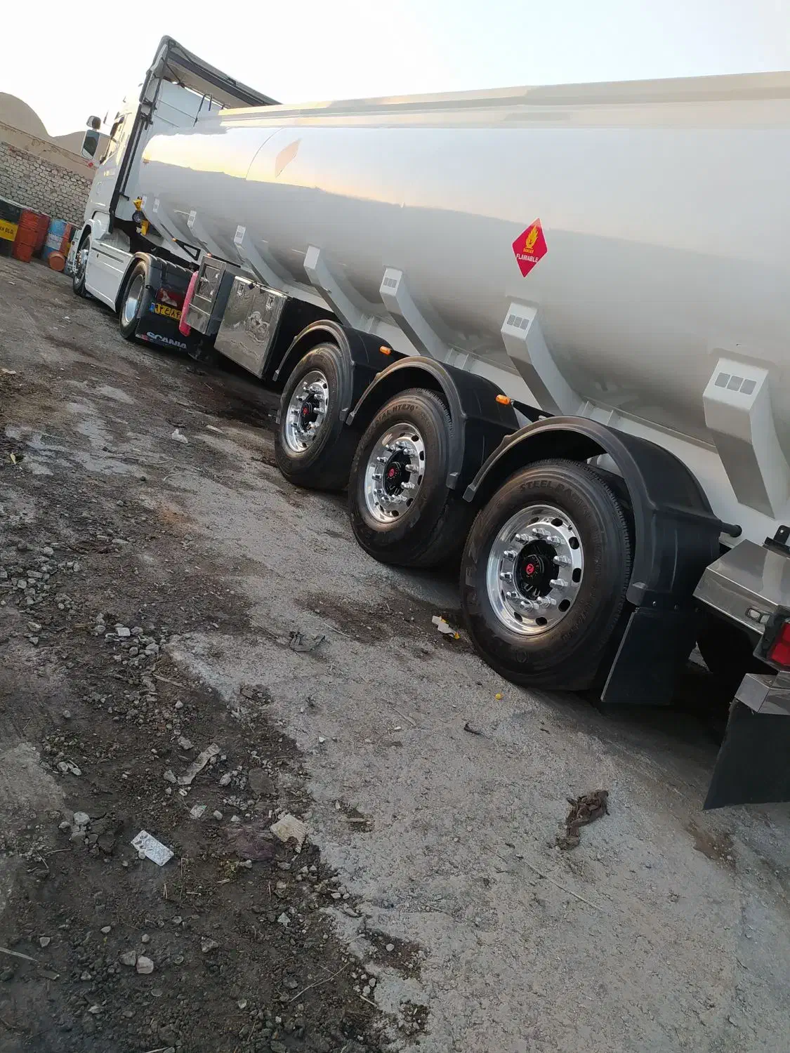 فروش تانکر حمل سوخت شرکت نفتی|خودرو سنگین|مشهد, آیت الله خامنه‌ای|دیوار