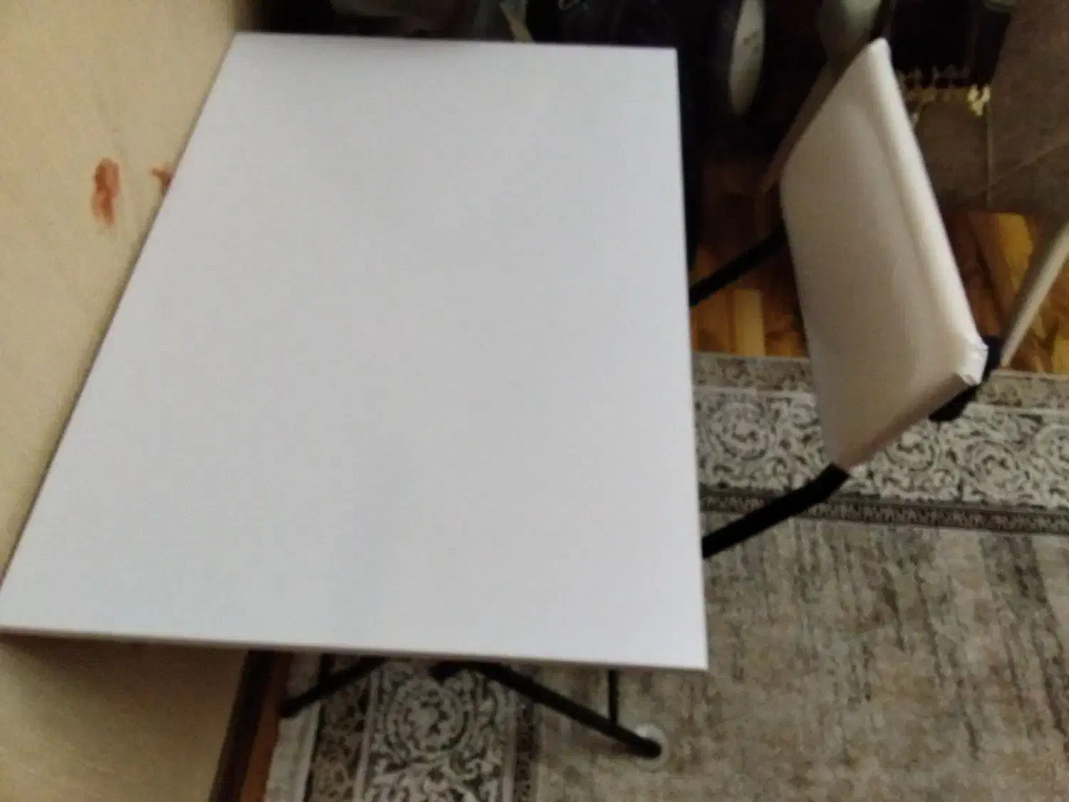 میز و صندلی تاشو نو|صندلی و نیمکت|اندیشه, اندیشه فاز ۱|دیوار