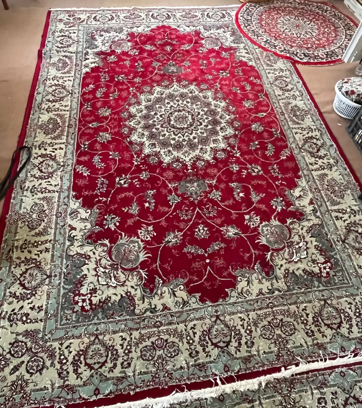 فرش|فرش|بندر انزلی, آذربایجان|دیوار