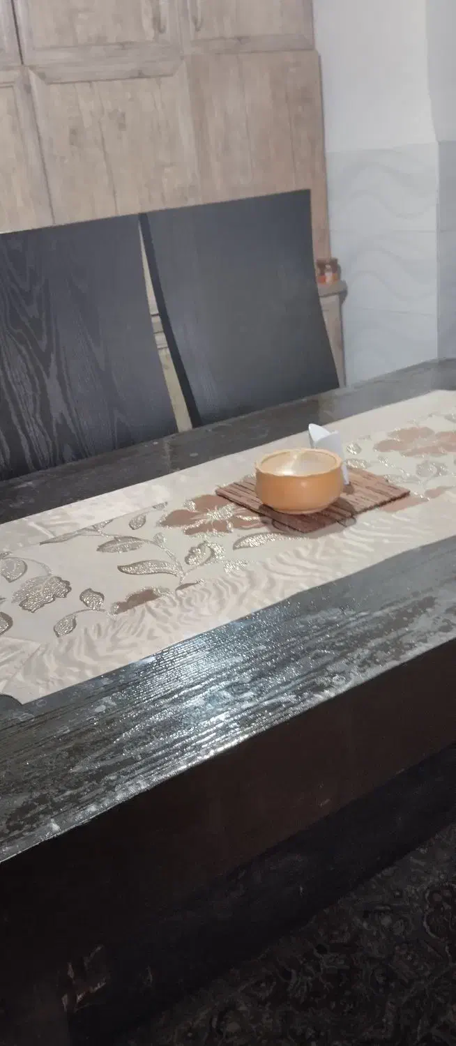 میز و صندلی غذاخوری|میز و صندلی غذاخوری|ماکو, |دیوار