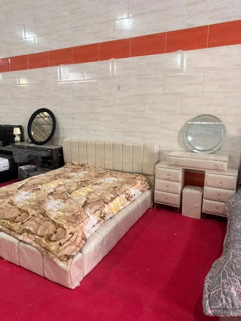 تخت و سرویس خواب|تخت و سرویس خواب|خورموج, |دیوار