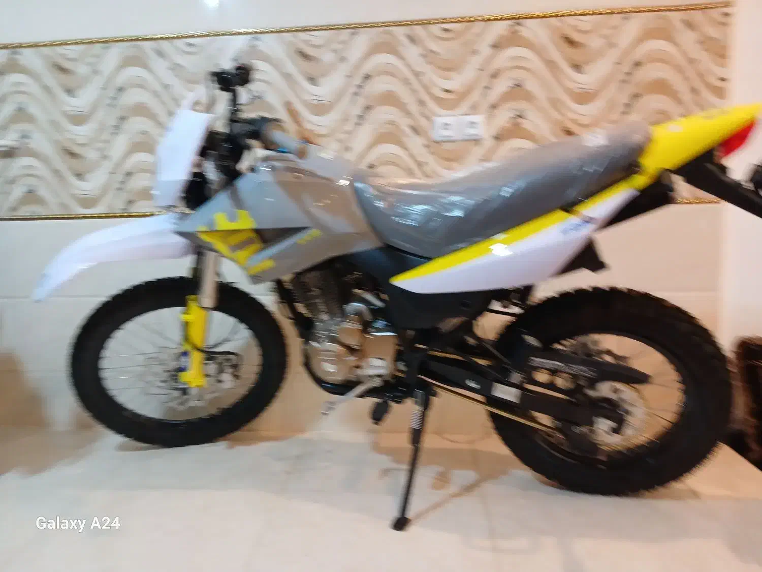 موتور صفر  خشک ۱۴۰۴|موتورسیکلت|کازرون, |دیوار