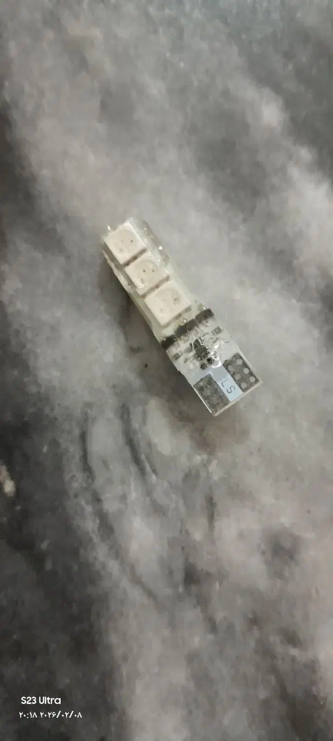 چراغ کوچک میخرم|لامپ و چراغ|سنندج, |دیوار