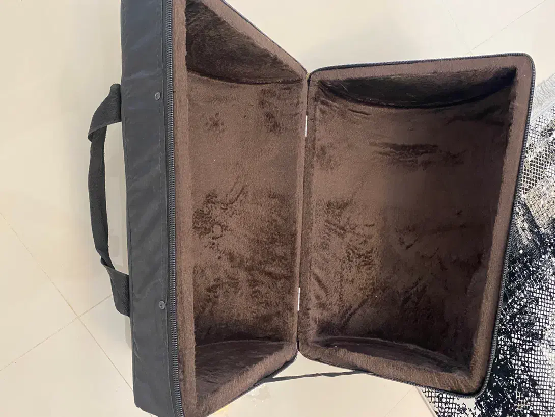 تنبک حلمی نو|سازهای سنتی|تهران, دربند|دیوار