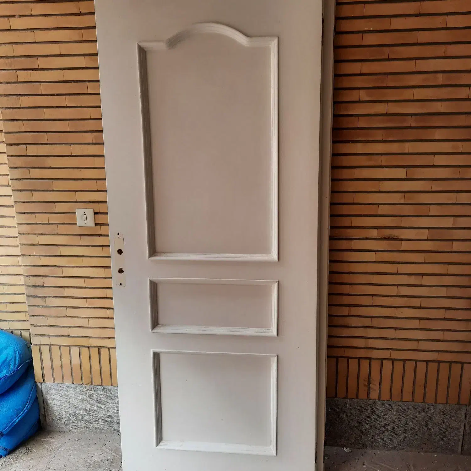 ۶ عدد درب چوب سالم|مصالح و تجهیزات ساختمان|اصفهان, دشتستان|دیوار