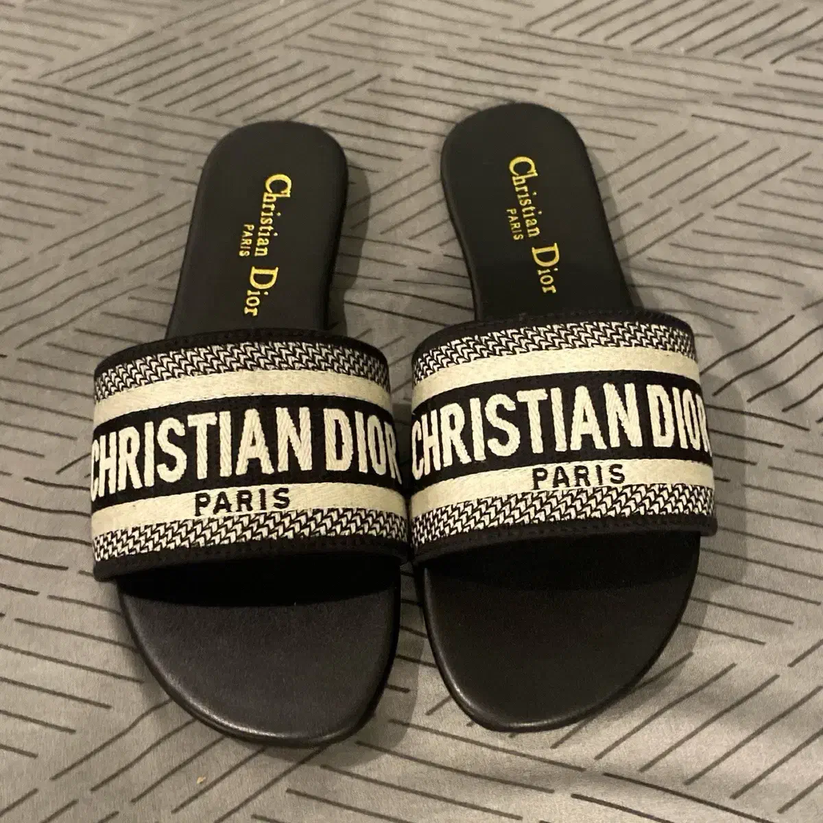 دمپایی ساحلی دیور(Christian Dior Dway Sandal)|کیف، کفش، کمربند|فیروزآباد (فارس), |دیوار
