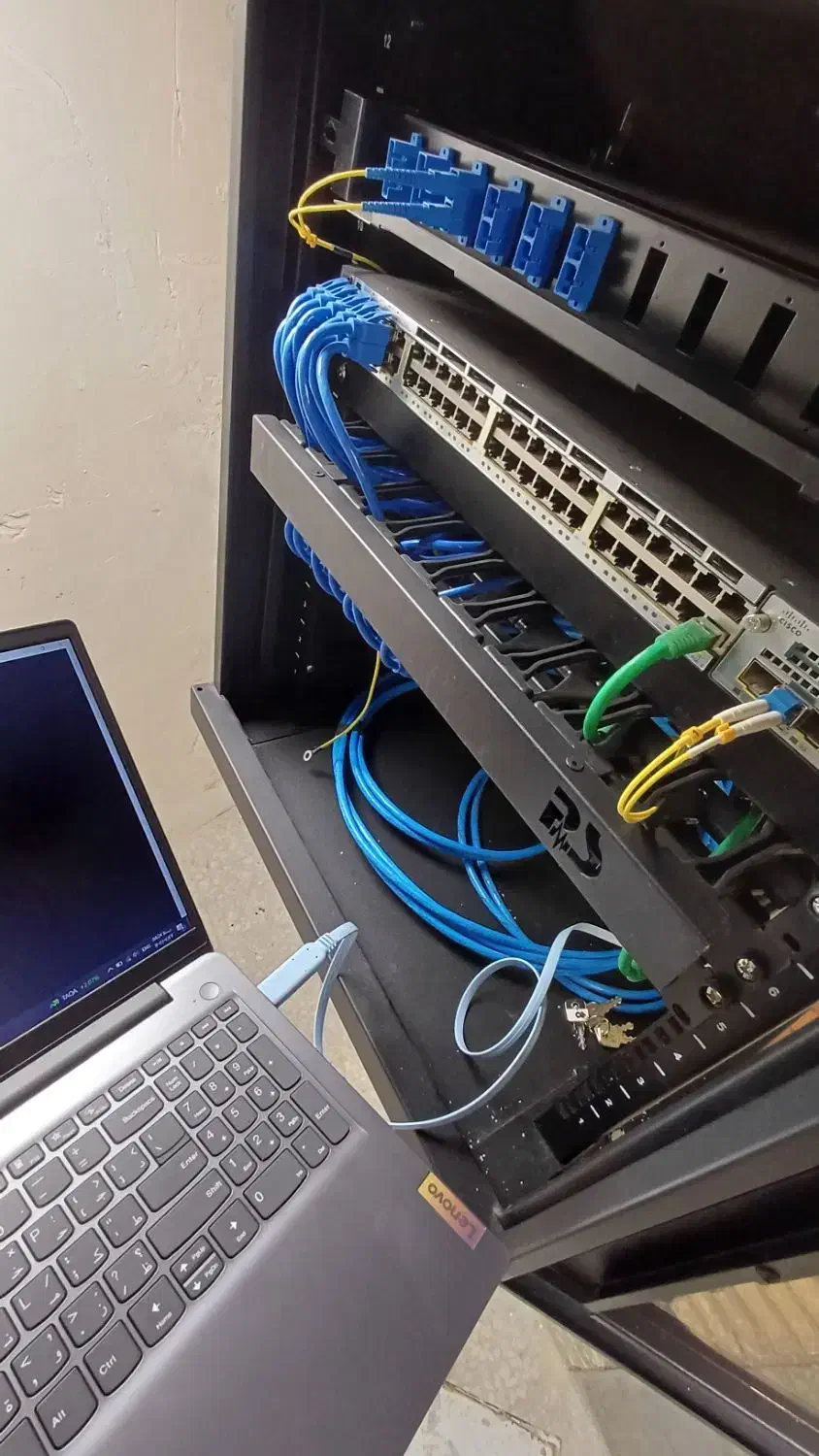 خدمات تخصصی IT ، شبکه ، دوربین ، کامپیوتر|خدمات رایانه‌ای و موبایل|تهران, گلستان (شهرک راه آهن)|دیوار