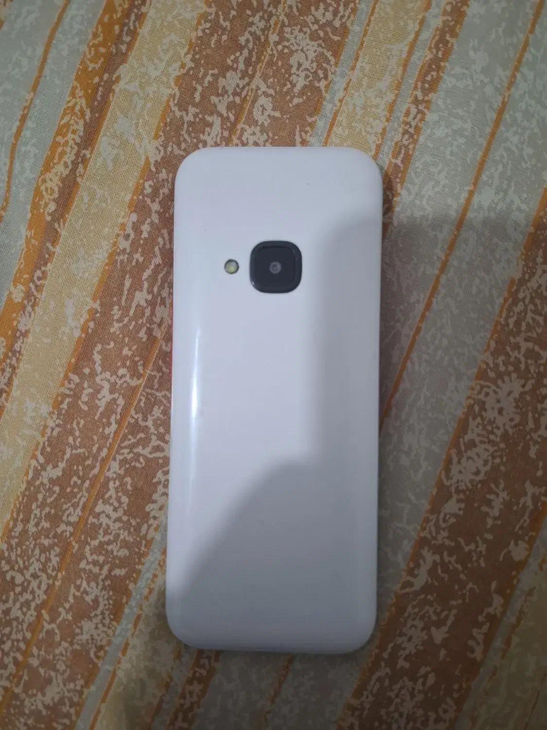 گوشی نوکیا معاوضه با بخاری برقی|موبایل|ارومیه, |دیوار