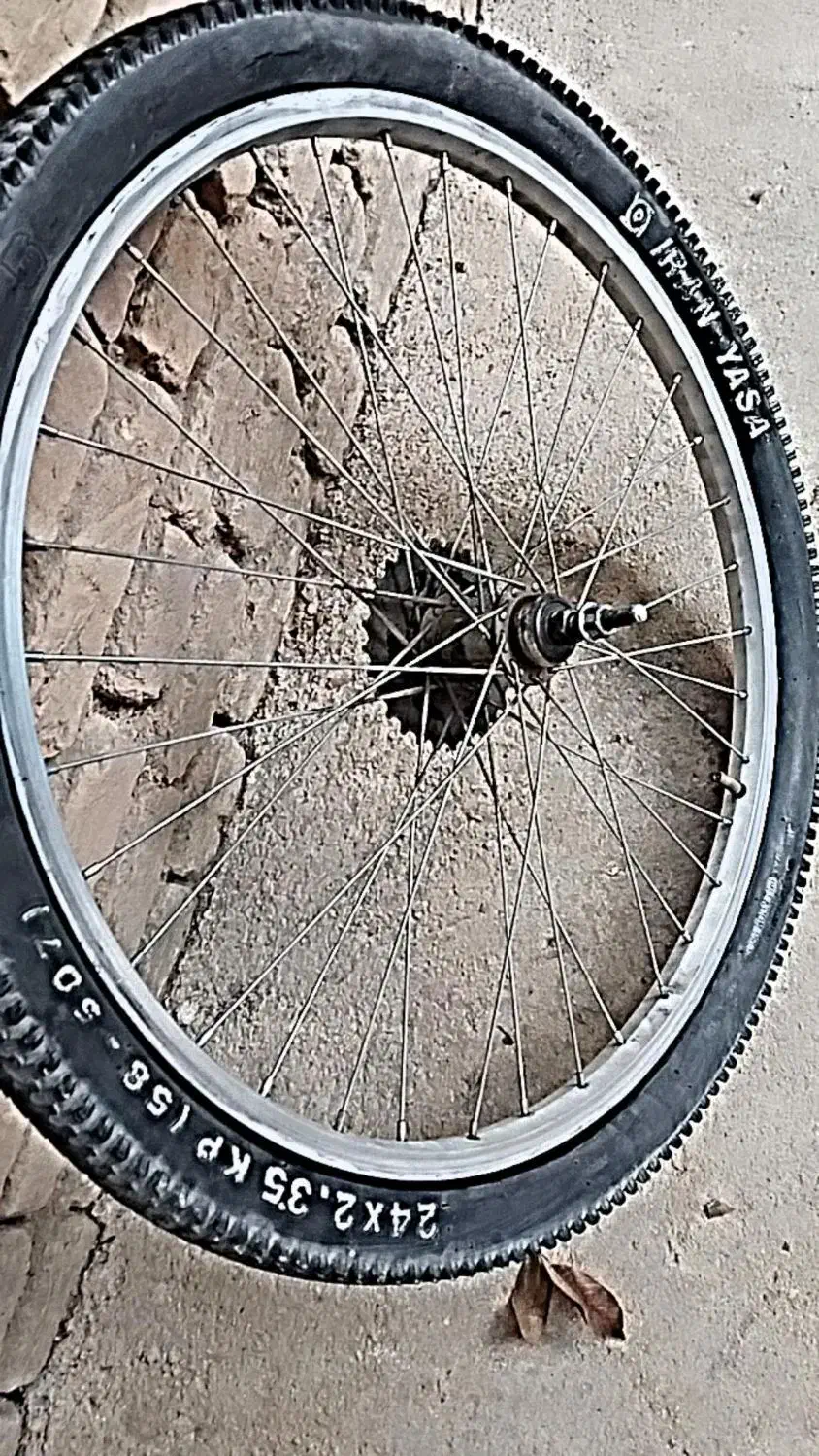 لاستیک‌عقب‌دوچرخه‌۲۴|دوچرخه، اسکیت، اسکوتر|بجنورد, |دیوار