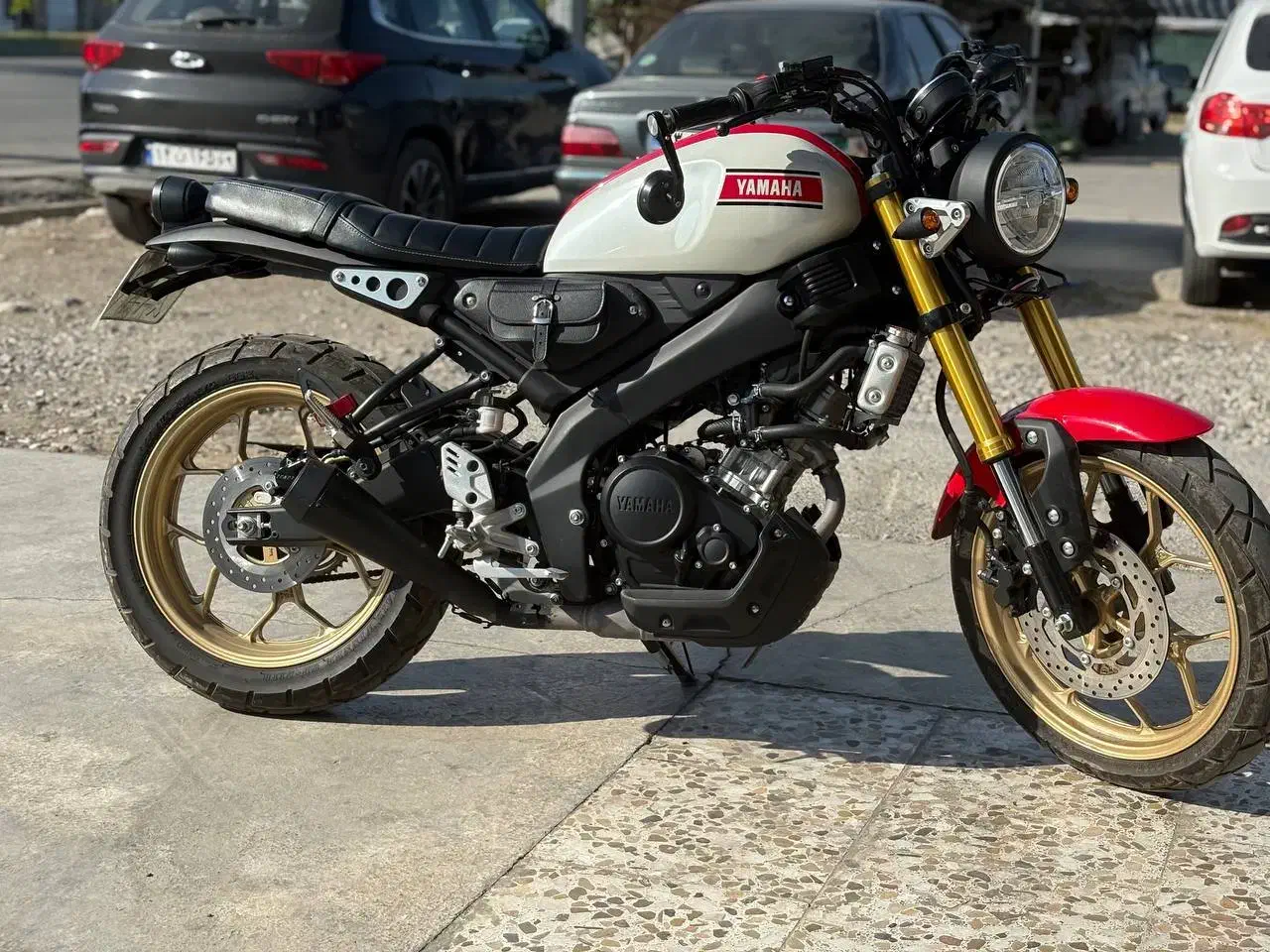 یاماها xsr155|موتورسیکلت|گنبد کاووس, |دیوار