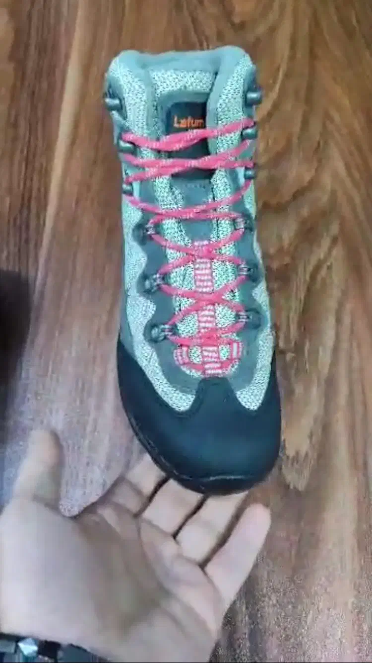 کفش کوهنوردی و طبیعت گردی|کیف، کفش، کمربند|اصفهان, ناژوان|دیوار