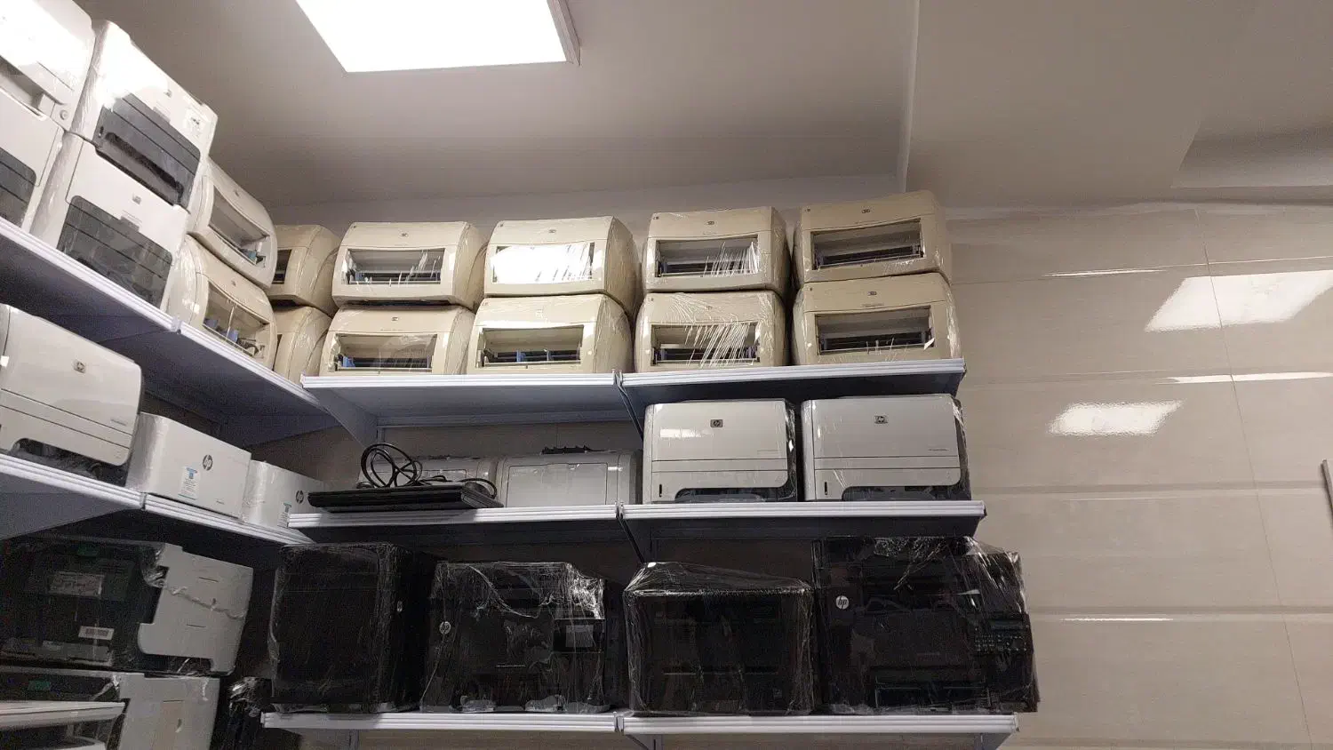 استخدام نیرو خدمات در فروشگاه پرینتر و کامپیوتر|استخدام سرایداری و نظافت|کرج, شهرک فهمیده|دیوار