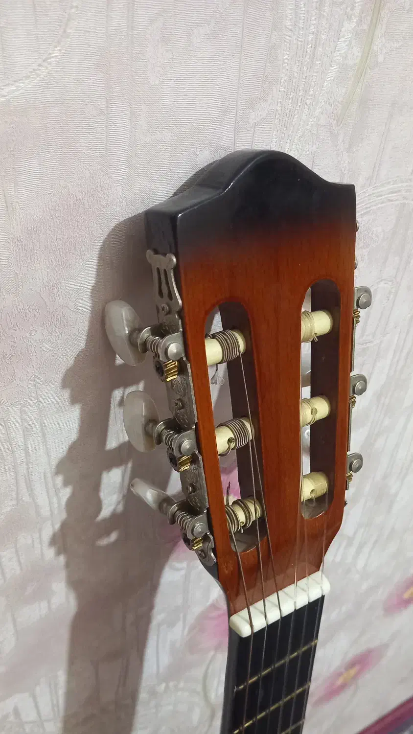 گیتار|گیتار، بیس، امپلیفایر|نهاوند, |دیوار