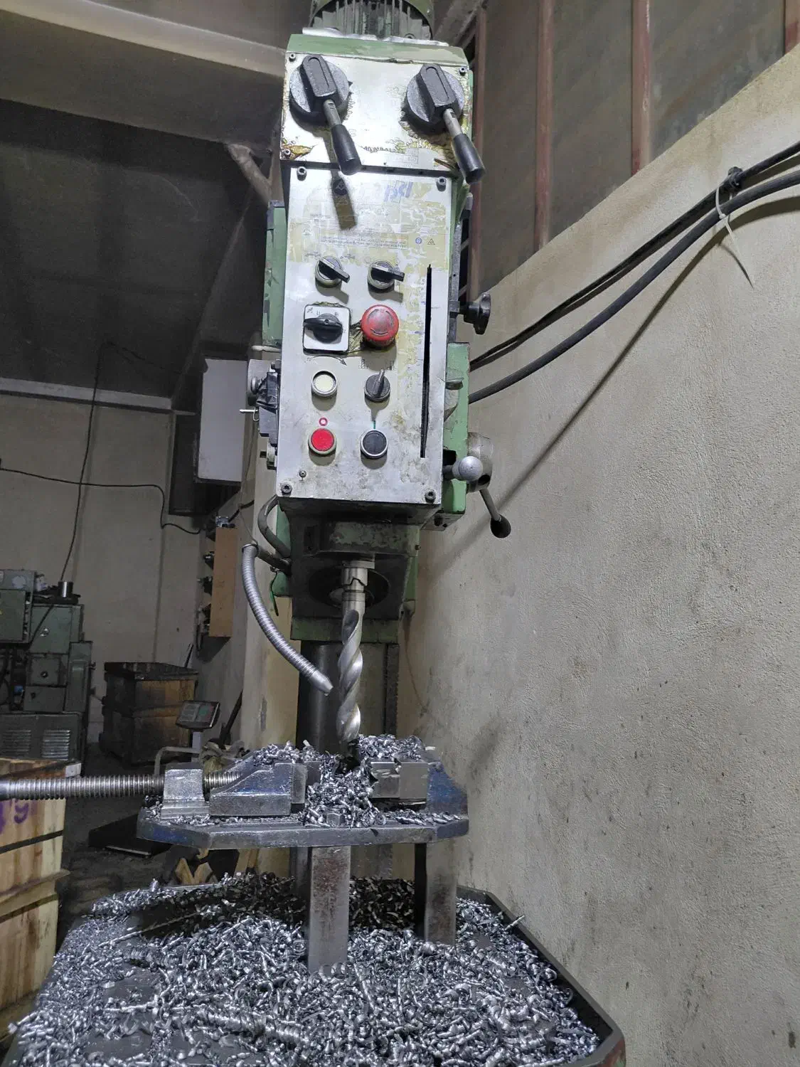 دریل ۳۲ چینی|ماشین‌آلات صنعتی|کرج, کمال‌شهر|دیوار