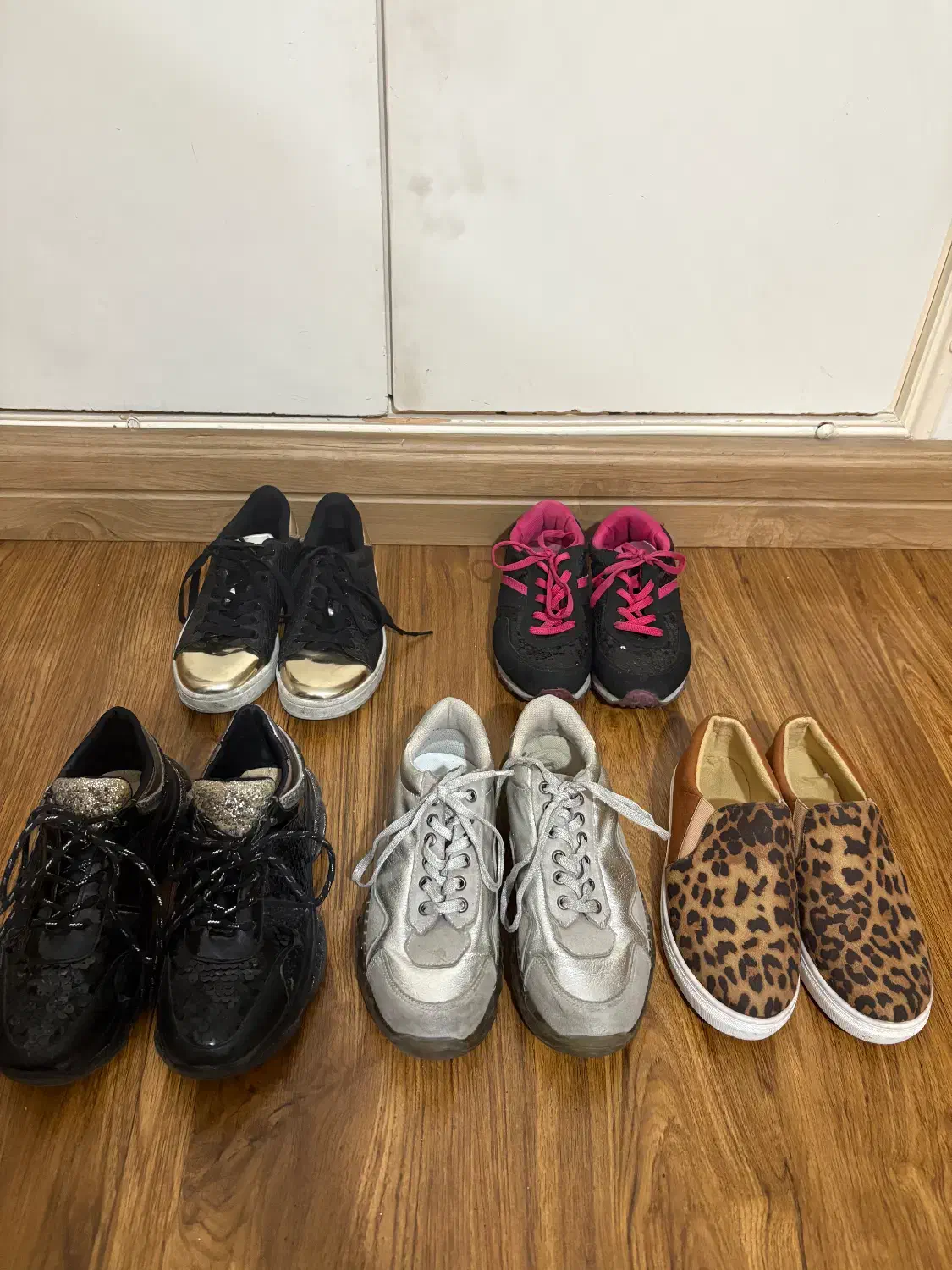 چند جفت کفش اسپرت سایز ۳۶ و۳۷|کیف، کفش، کمربند|تهران, جردن|دیوار