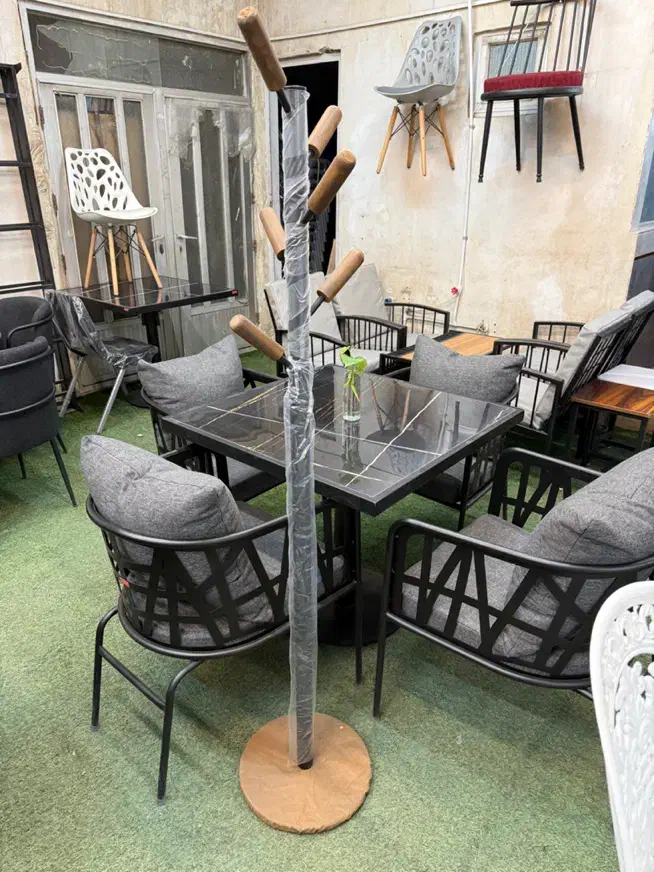 جاگلدانی جالباسی میز بار صندلی اپن نهارخوری نیمکت|صندلی و نیمکت|مشهد, عامل|دیوار