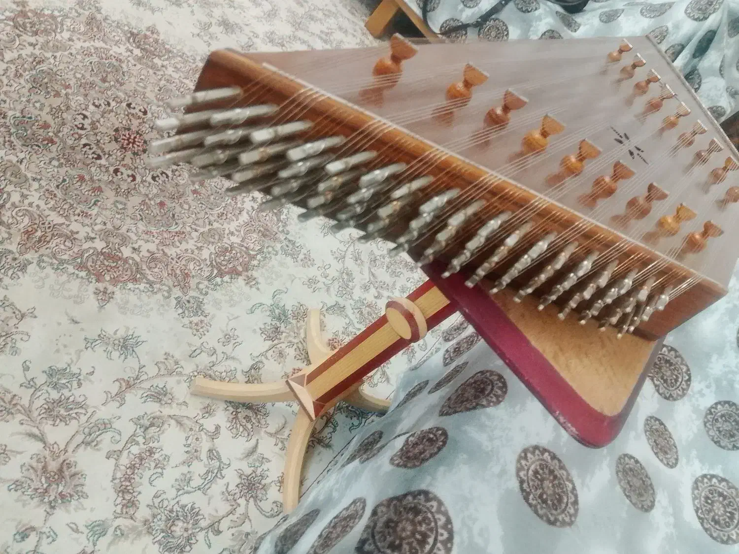 سنتور 9خرک استاد میرزایی|سازهای سنتی|فردیس, فردیس|دیوار