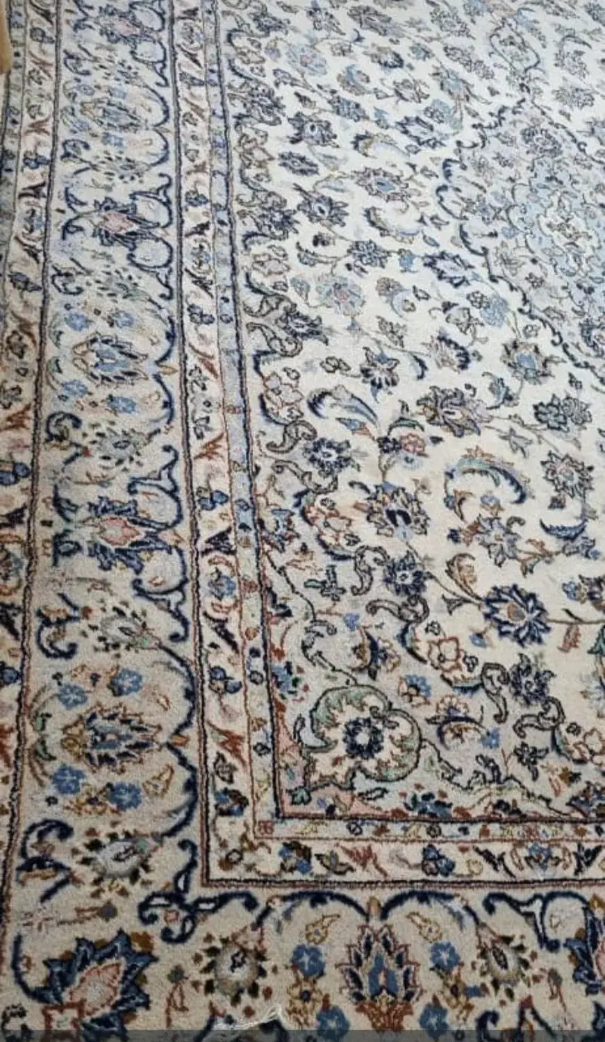 ۳ تخته  فرش نفیس  دستباف   نایین یزد|فرش|شیراز, اصلاح‌نژاد|دیوار