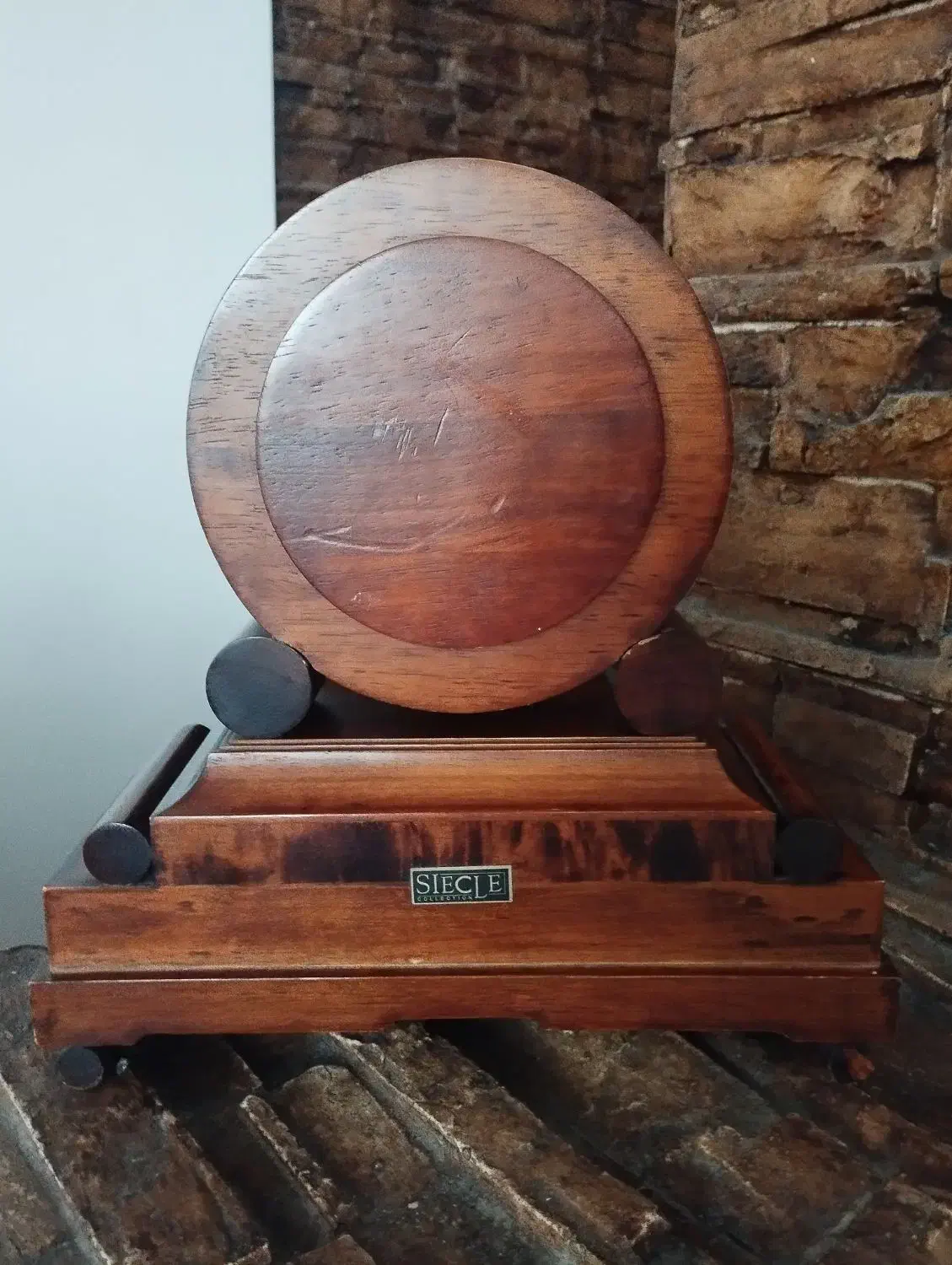 ساعت چوبی قدیمی در حد نو کم کار شده. تخفیف دارد|ساعت|تهران, آرژانتین|دیوار