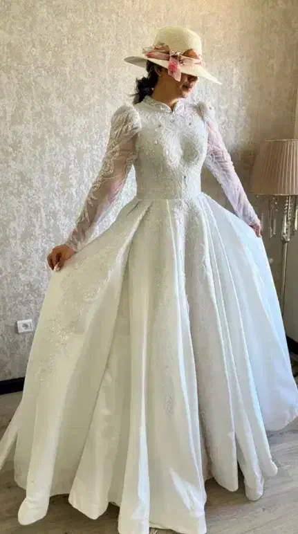 فروش لباس عروس(فوری)|لباس|پارس‌آباد, |دیوار