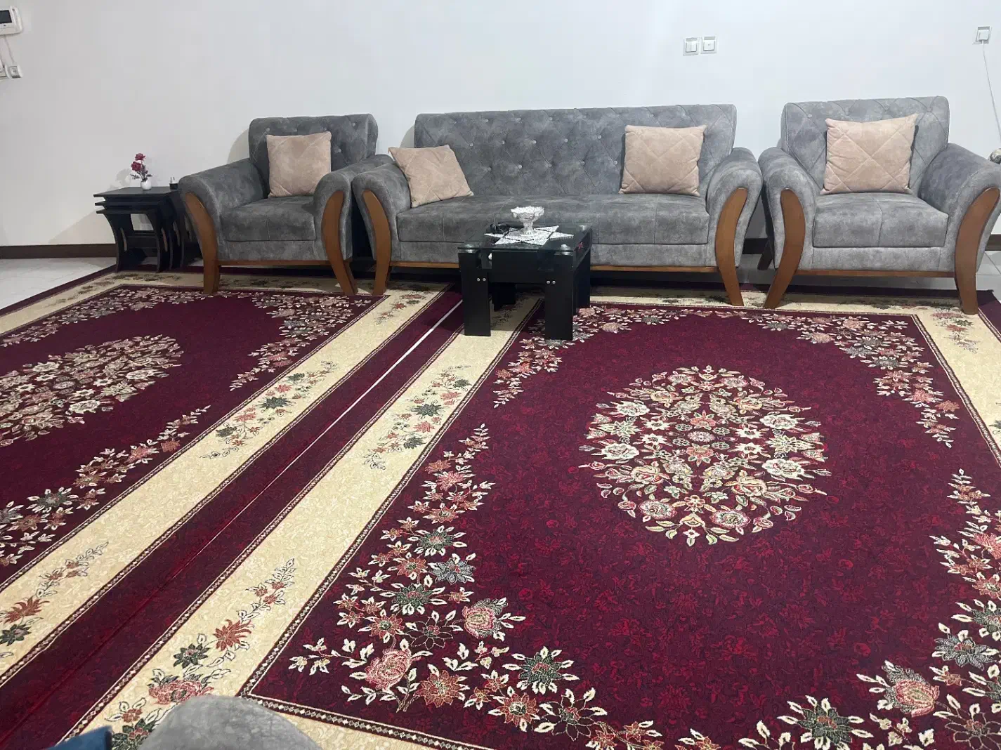 فرش در حد نو|فرش|قائم‌شهر, |دیوار