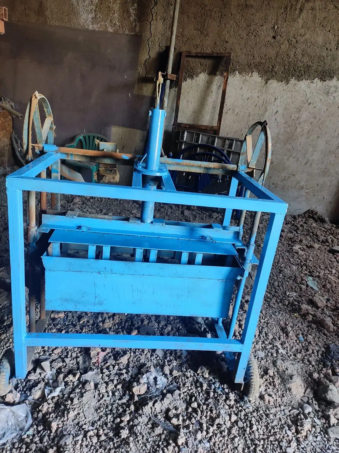 دستگاه بلوک زن 4 تایی|ماشینآلات صنعتی|ری, اقدسیه|دیوار